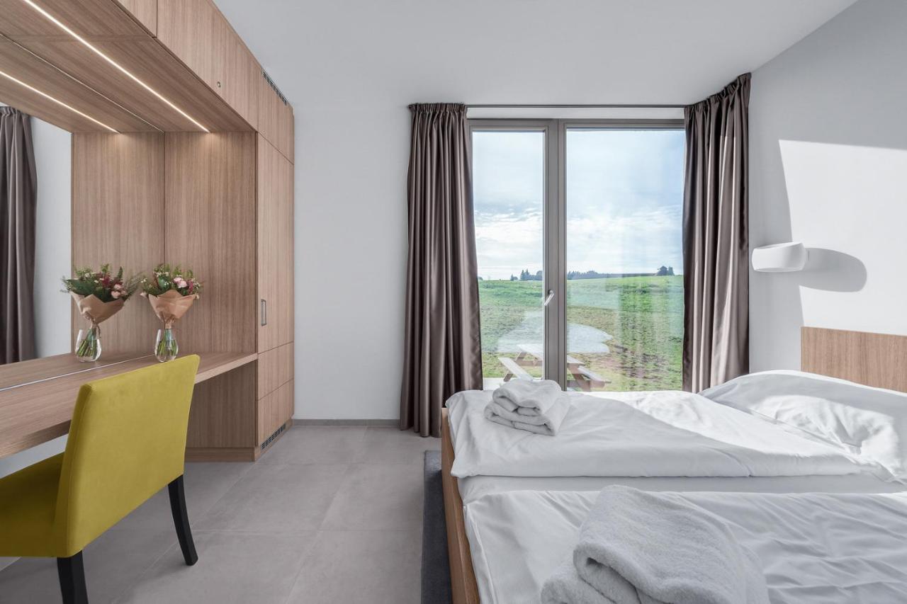 Apartmany Hradecek Mladé Buky Exterior foto